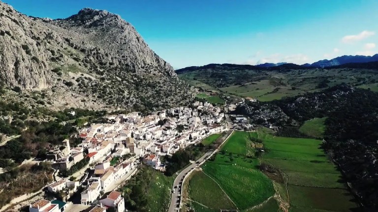 Sierra de Grazalema's Hidden Gem: Villaluenga del Rosario